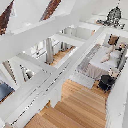 Sanders Regent - Smart Two-bedroom Near Square Copenhagen